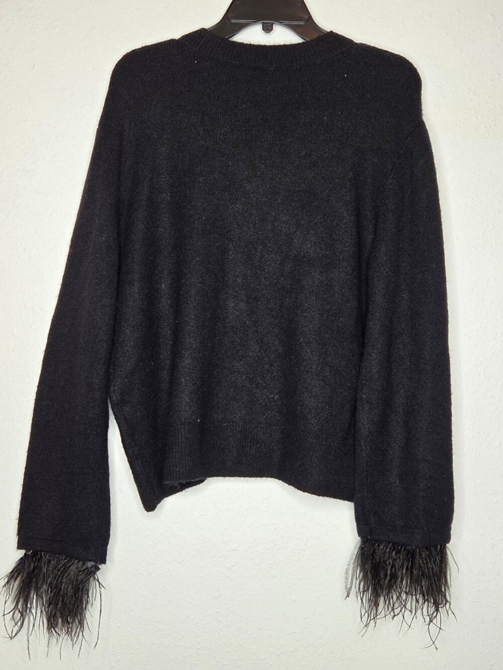 Vince Camuto Faux-Feather Trim V-Neck Cardigan - Picture 2 of 7